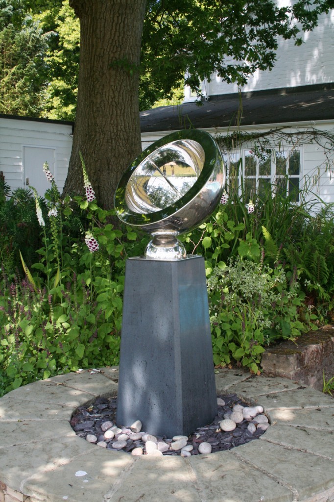 Handmade garden sculpture by David Harber | Lisa Cox Garden Designs Blog