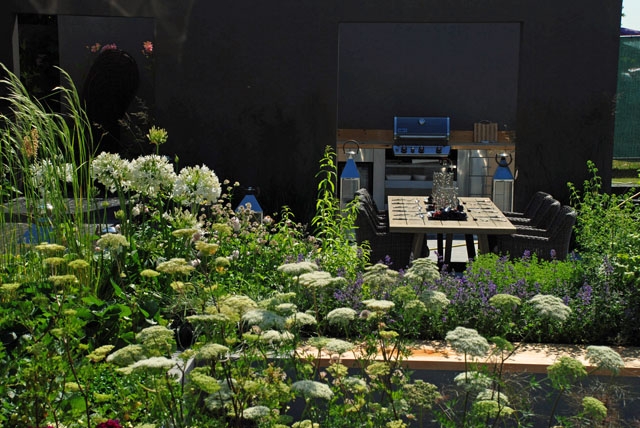 Vestra Wealth's Jardin du Gournet Hampton Court Flower Show 2013 Lisa Cox