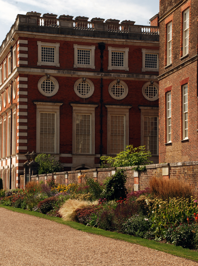 Hampton Court Palace Lisa Cox Garden Designs