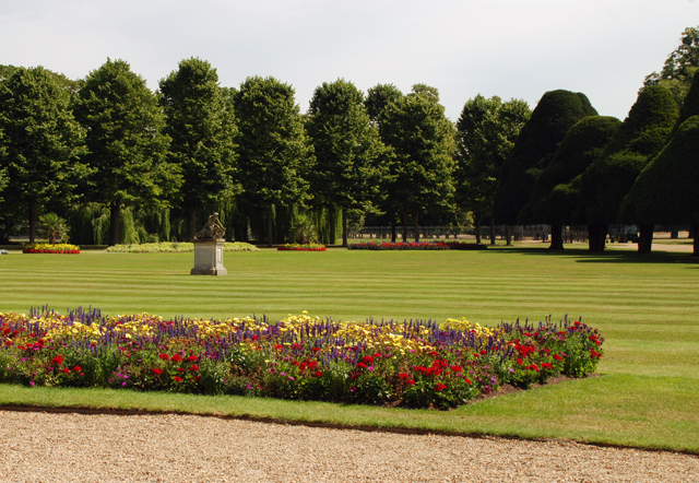 Lawn at Hampton Court Palace Lisa Cox Garden Designs