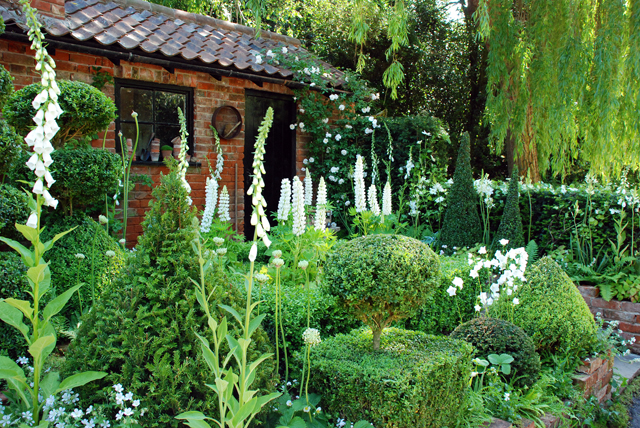 Artisan Opera Garden RHS Chelsea 2014 Lisa Cox