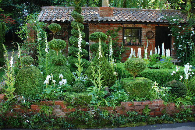 Topiarist's Garden RHS Chelsea 2014 Lisa Cox