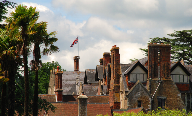 Flag flying at Loseley Park Lisa Cox Garden Designs